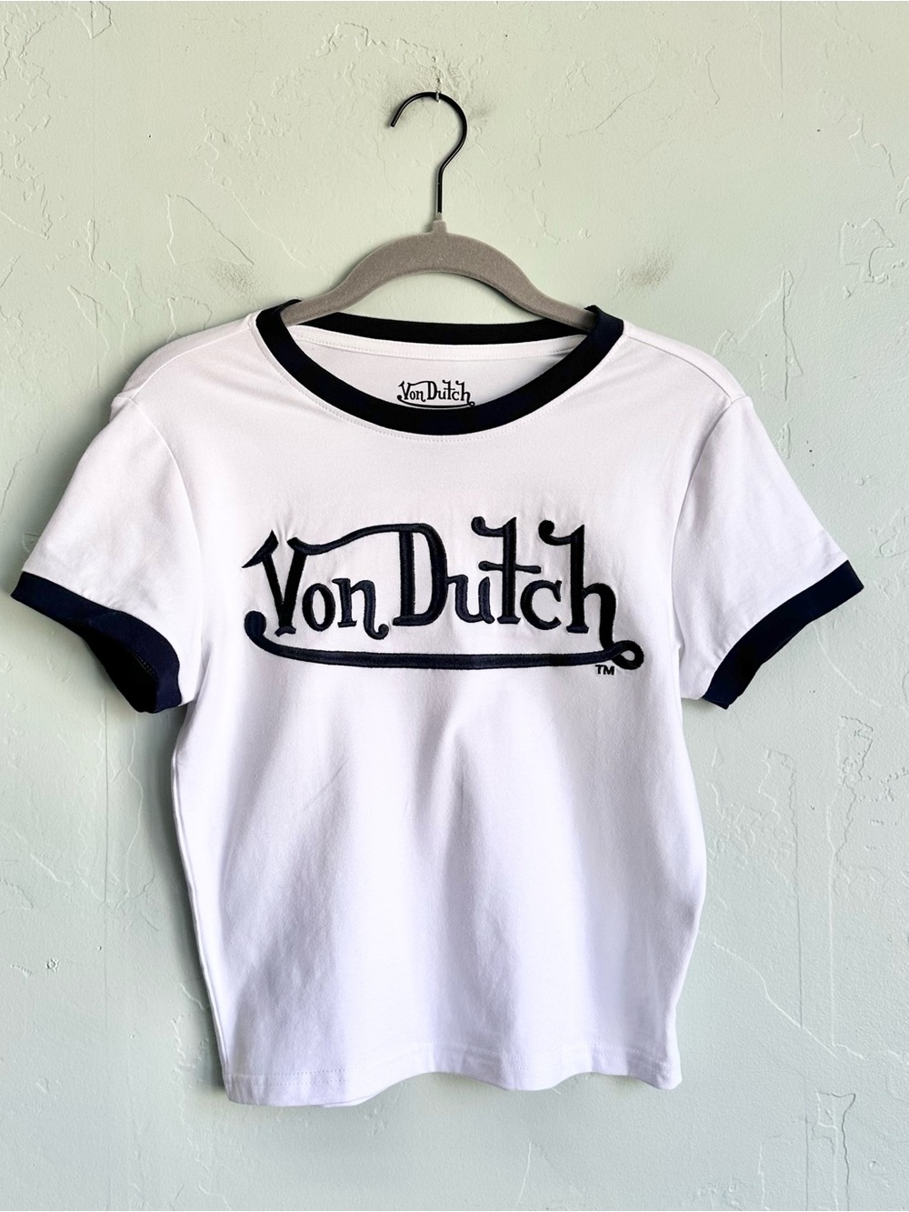 Von Dutch Cropped Embroidered Baby Tee Size Medium White Navy Blue